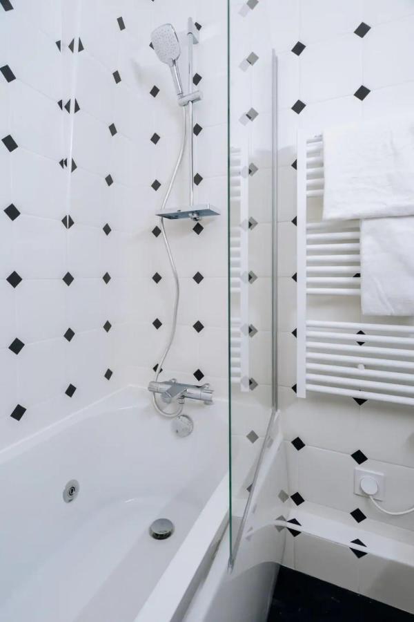 Stylish 2 Bedroom Apartment In Paris Ngoại thất bức ảnh